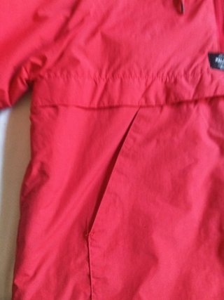 Chubasquero Pull&Bear Rojo