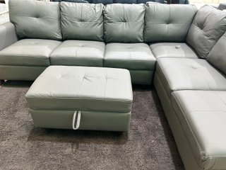 Sofá Rinconera Gris con Puf