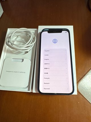 iPhone 12 128GB Azul Marino + Cargador