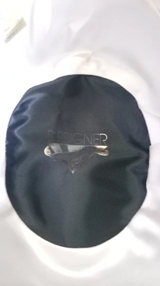 Sombrero gris de lana con pluma talla 59