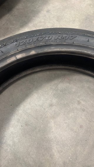 Neumáticos Pirelli circuito pocas vueltas