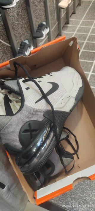 Zapatillas Nike Hombre Grises y Blancas