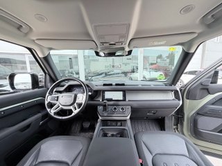 Land Rover Defender 2.0 D240 SD4 Auto 4WD