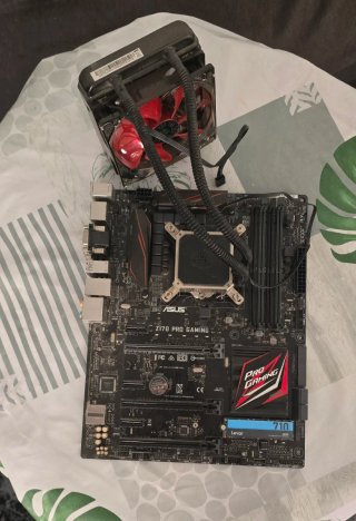 ASUS Z170 Pro Gaming + Intel i7-6700K + AIO 120mm