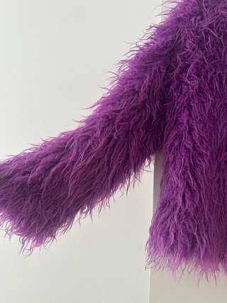 Abrigo pelo sintético morado