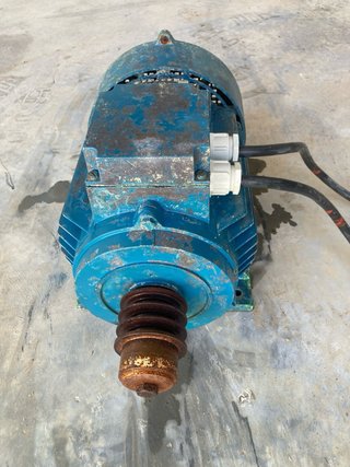 Motor trifásico 7.5 HP