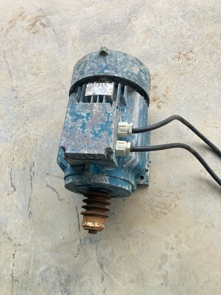 Motor trifásico 7.5 HP