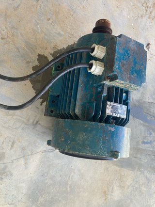 Motor trifásico 7.5 HP