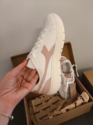 Scarpe Diadora bianche e rosa