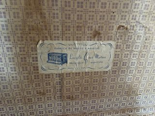 Baúl antiguo de madera, herrajes metálicos VINTAGE