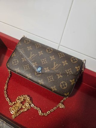 Bolso Marrón y Dorado