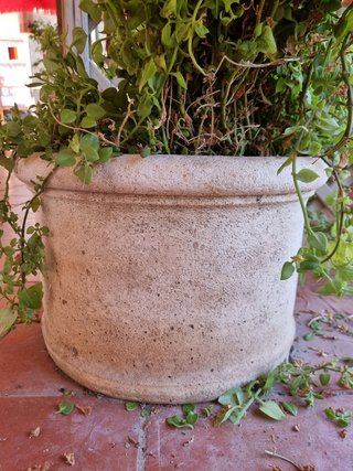 Jardinera Media Luna, piedra lavada.