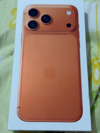 iPhone 17 Pro Max Naranja