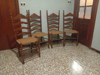Conjunto 4 Sillas y Mesita Estilo Flamenco