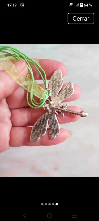 Collar libélula verde