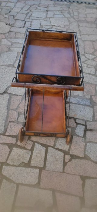 Mueble Bar Metálico y Madera