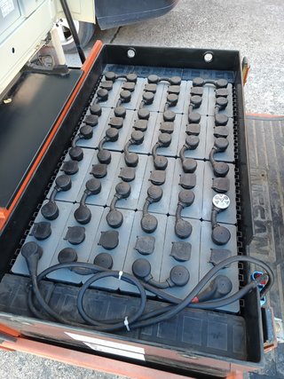 Carretilla Eléctrica Nissan 1400 kg 4.75 m