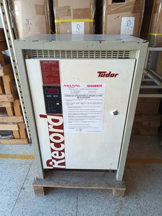 Carretilla Eléctrica Nissan 1400 kg 4.75 m