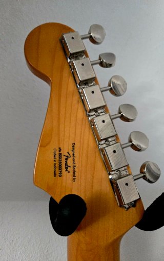 Guitarra Squier Duo-Sonic by Fender