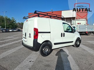 FIAT FIORINO 2018 CON PORTACARGAS DE RODILLO