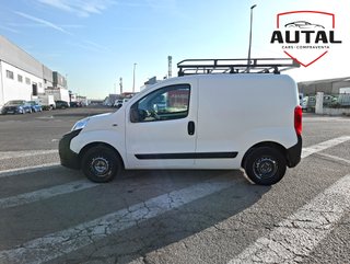FIAT FIORINO 2018 CON PORTACARGAS DE RODILLO