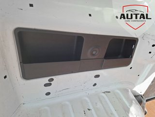 FIAT FIORINO 2018 CON PORTACARGAS DE RODILLO