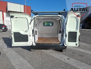 FIAT FIORINO 2018 CON PORTACARGAS DE RODILLO