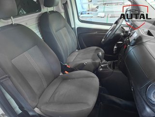 FIAT FIORINO 2018 CON PORTACARGAS DE RODILLO