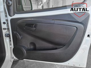 FIAT FIORINO 2018 CON PORTACARGAS DE RODILLO