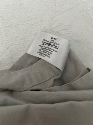 Dosel gris para cama infantil