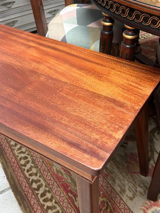 Mesita auxiliar Mid Century restaurada