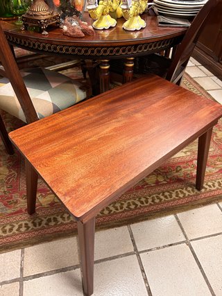 Mesita auxiliar Mid Century restaurada