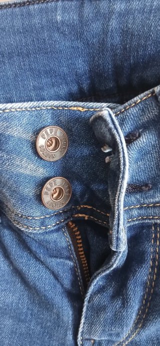 Pantalón vaquero flare azul