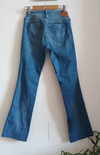 Pantalón vaquero flare azul