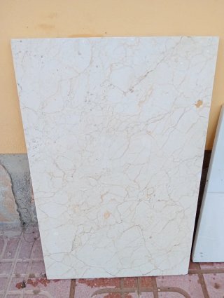 Piezas de mármol de varios tamaños
