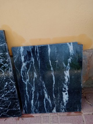Piezas de mármol de varios tamaños