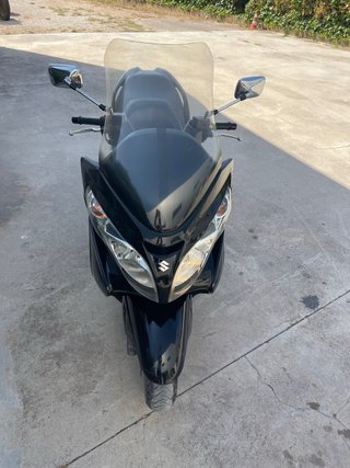 Suzuki Burgman 400 Negra Automática