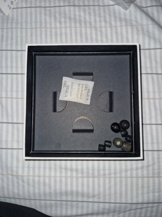 Bang & Olufsen E8 2.0 Funda Negra