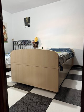 Cama individual con colchón