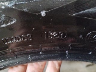 Neumáticos Continental 215/60 R17H ocasión