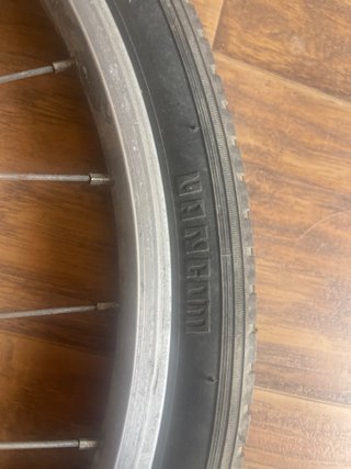 Rueda de bicicleta 20 pulgadas con llanta