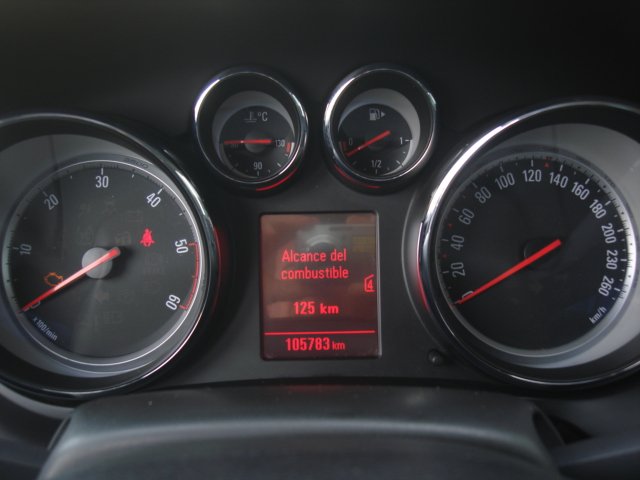 Opel Zafira Tourer 2012