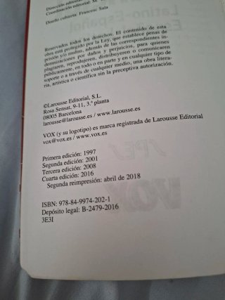 Diccionario esencial latino-español, español-la...