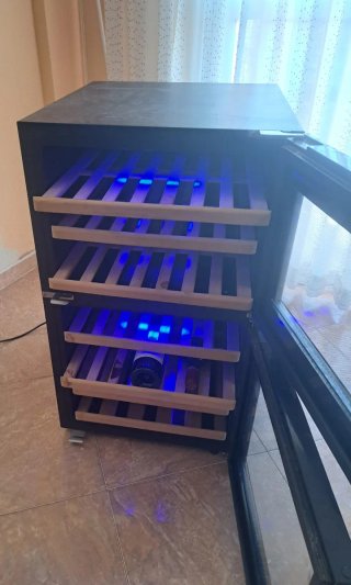 Vinoteca, controles de temperaturas independientes