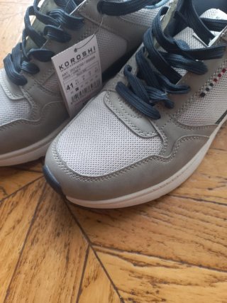 Zapatillas Koröshi nuevas con etiqueta