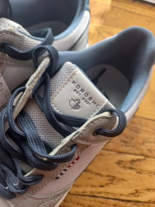 Zapatillas Koröshi nuevas con etiqueta