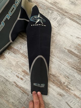 Traje neopreno 3/2 ( talla L pero es Ms )