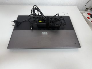 Portátil i3 8GB RAM 120GB SSD