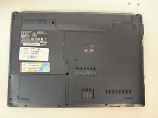 Portátil i3 8GB RAM 120GB SSD