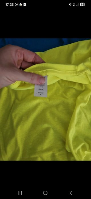 Maglietta uomo manica corta. 1pz 3€, 2pz 5€